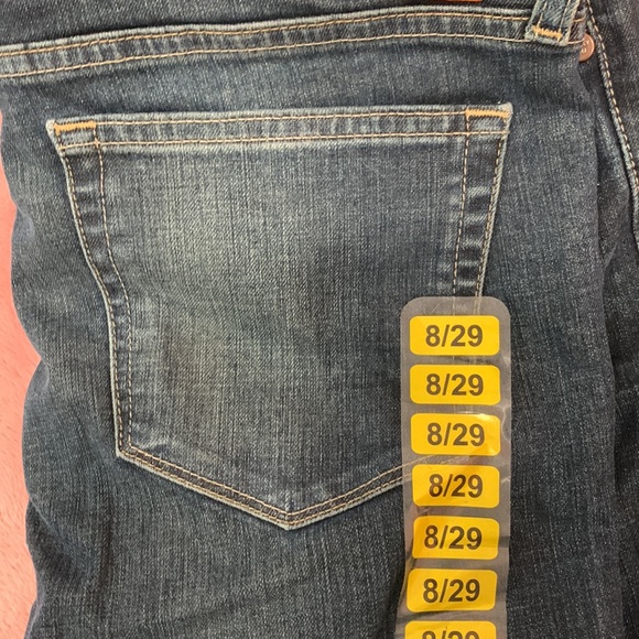 Lucky Brand Jeans - Picture 3 of 10